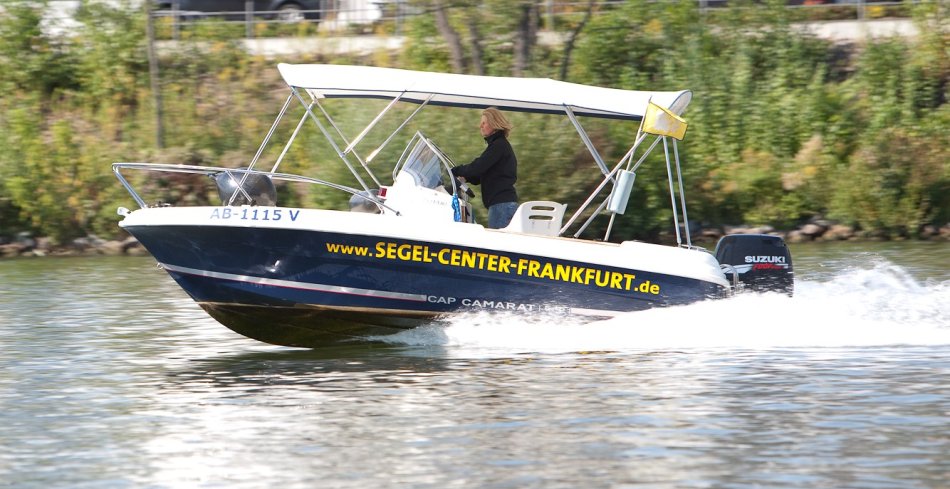 Segel-Center Frankfurt Boot auf dem Main für Motorbootprüfung SBF See & Binnen